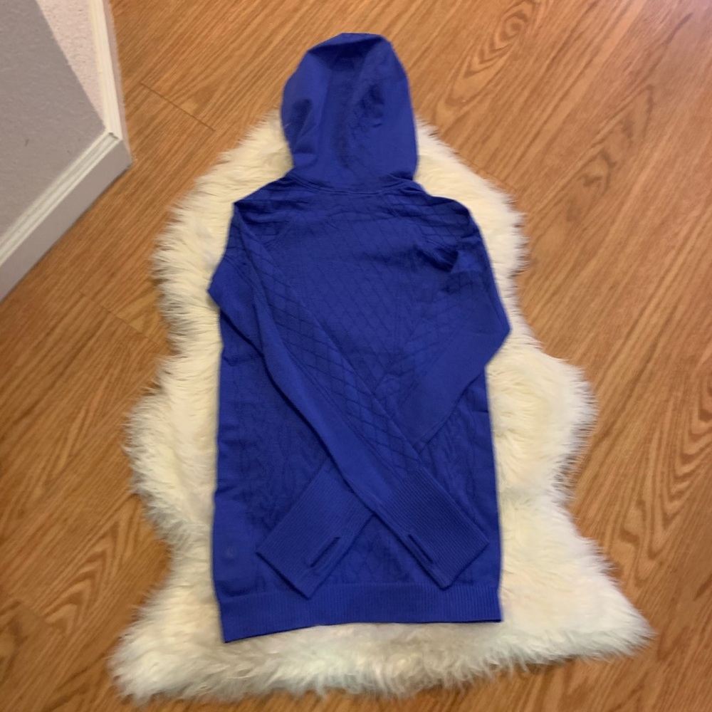 Lululemon Rest Less Hoodie - Picture 4 of 5